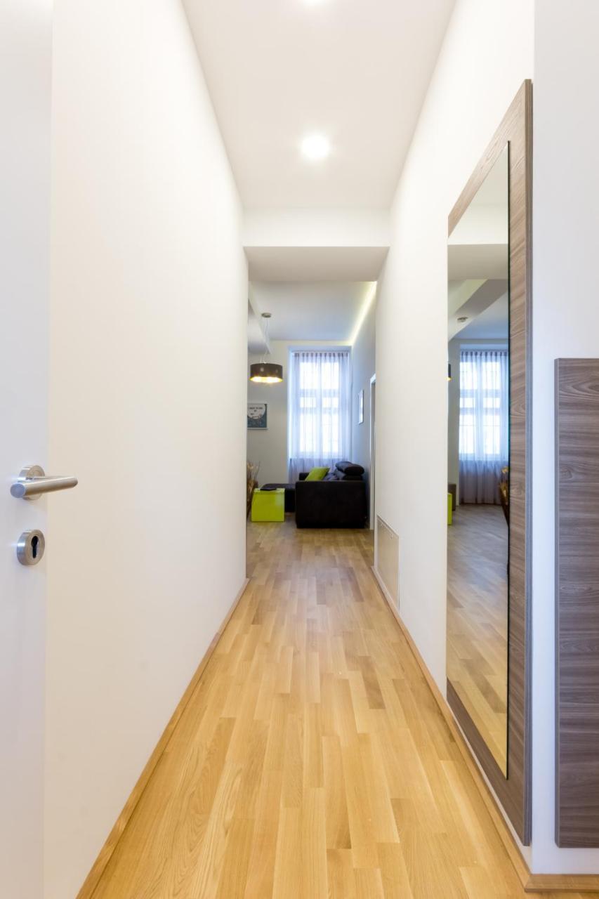Debo Apartments Naehe Westbahnhof - Contactless Check In Виена Екстериор снимка