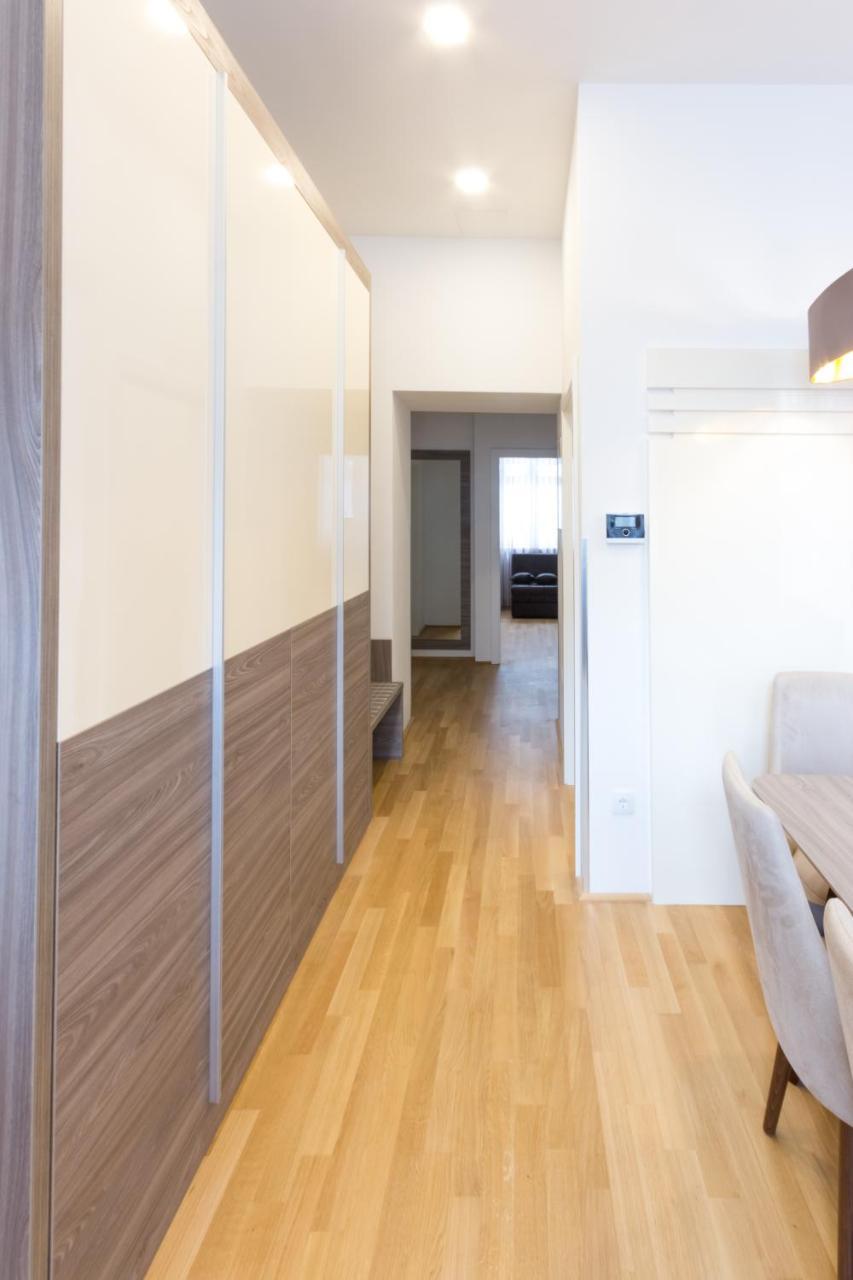 Debo Apartments Naehe Westbahnhof - Contactless Check In Виена Екстериор снимка