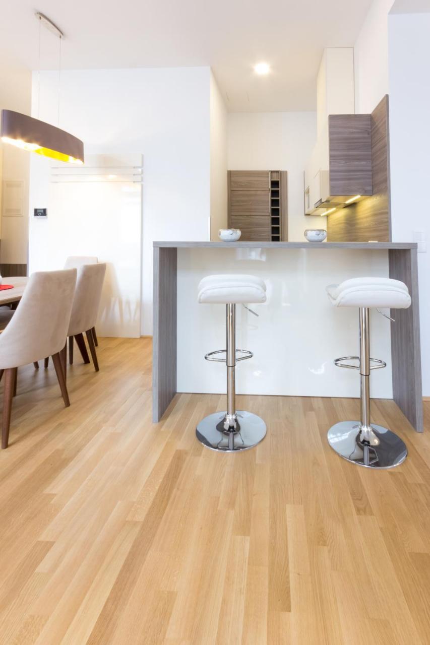 Debo Apartments Naehe Westbahnhof - Contactless Check In Виена Екстериор снимка