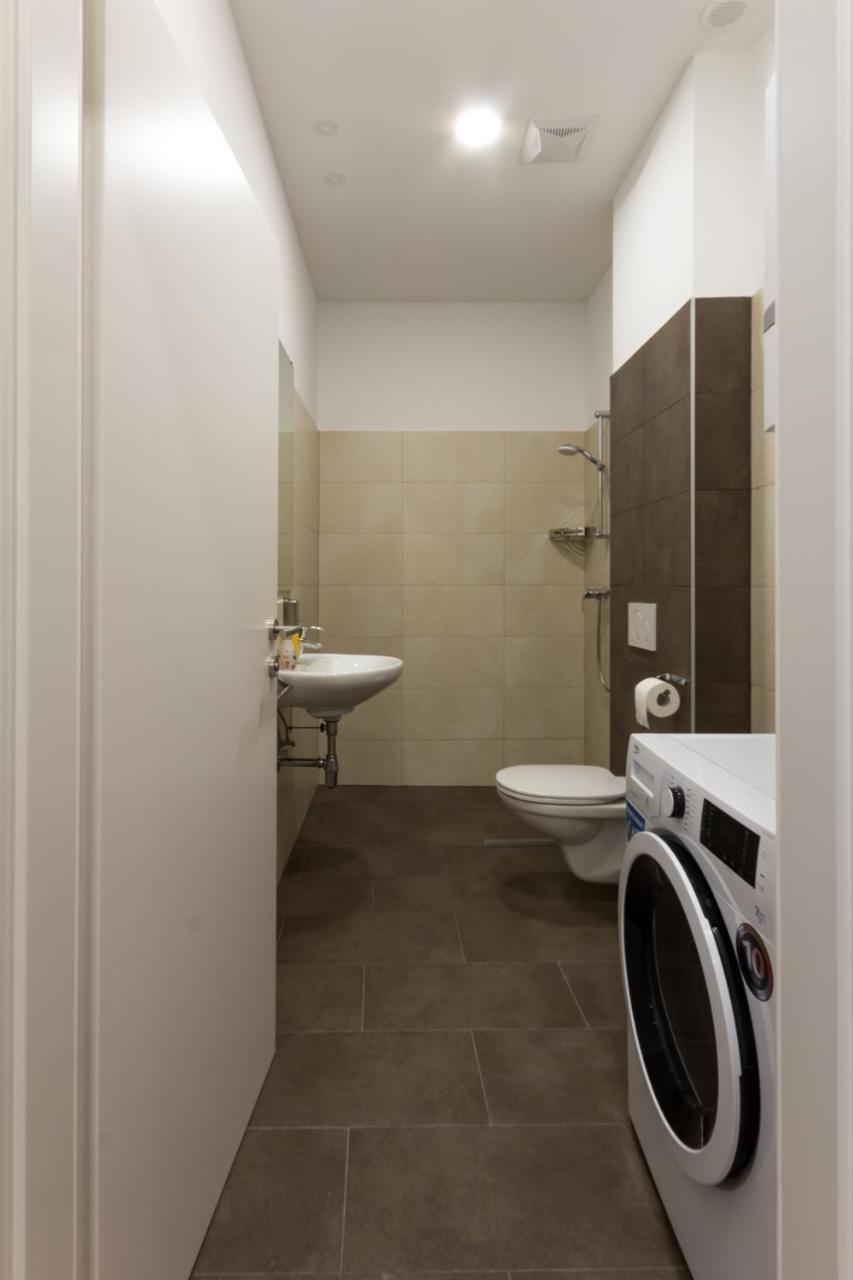 Debo Apartments Naehe Westbahnhof - Contactless Check In Виена Екстериор снимка