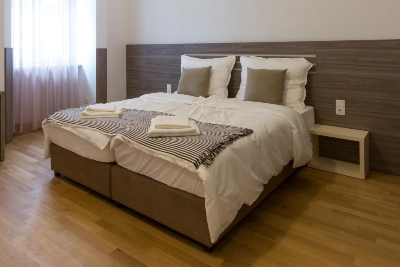 Debo Apartments Naehe Westbahnhof - Contactless Check In Виена Екстериор снимка
